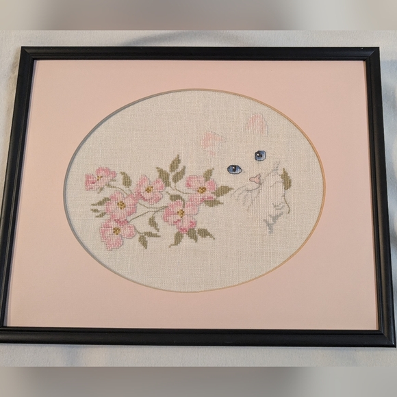 Vintage Cat and Floral Hand Finished Needlepoint Picture Embroidery Special Gift - Picture 2 of 8
